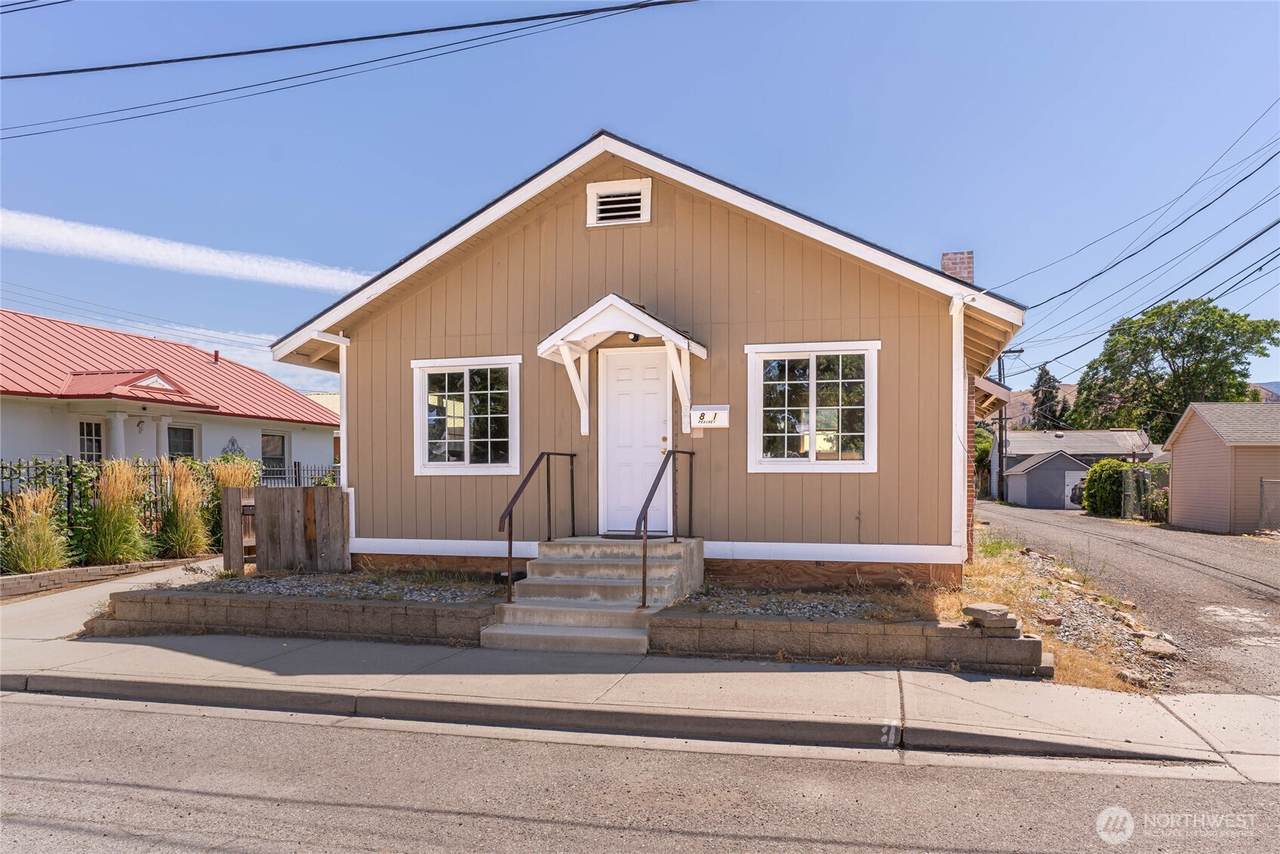 801 Peachey Street - Photo 1