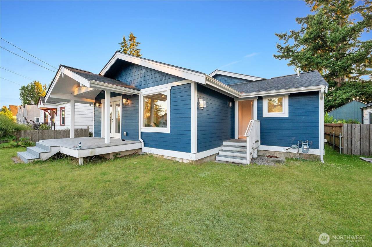 3011 Elm Street - Photo 1