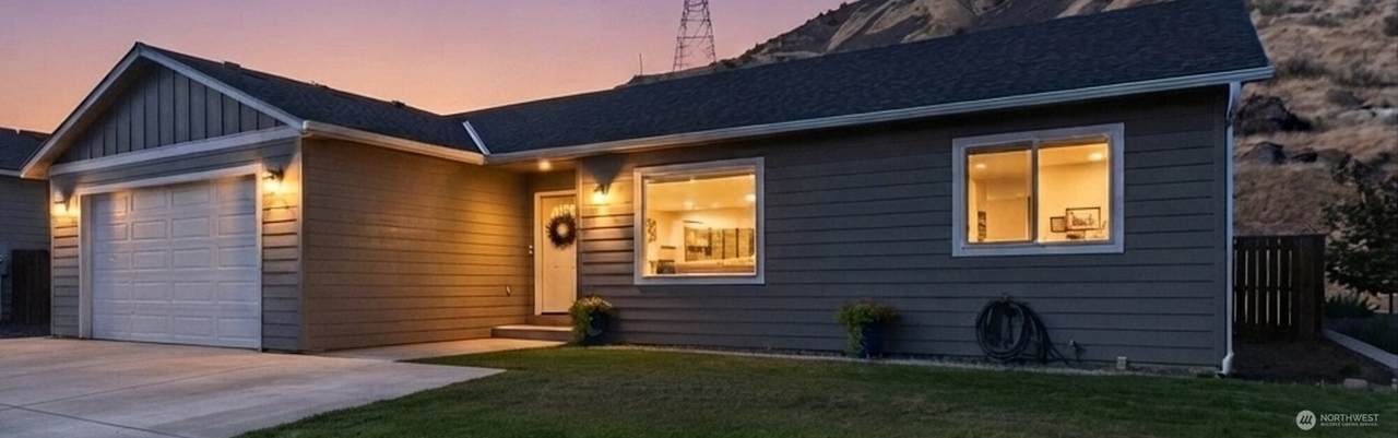 145 George Loop - Photo 1
