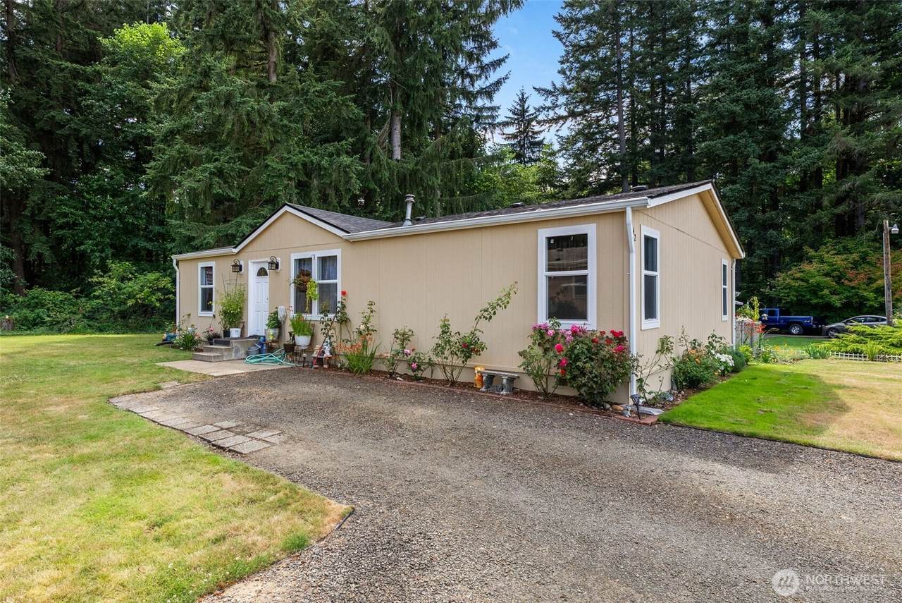 9900 Blomberg Street - Photo 1