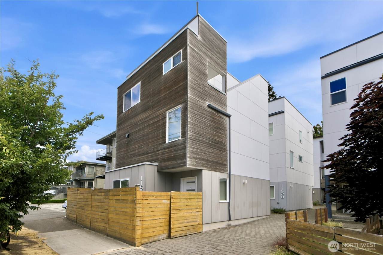 11530 Greenwood Avenue - Photo 1