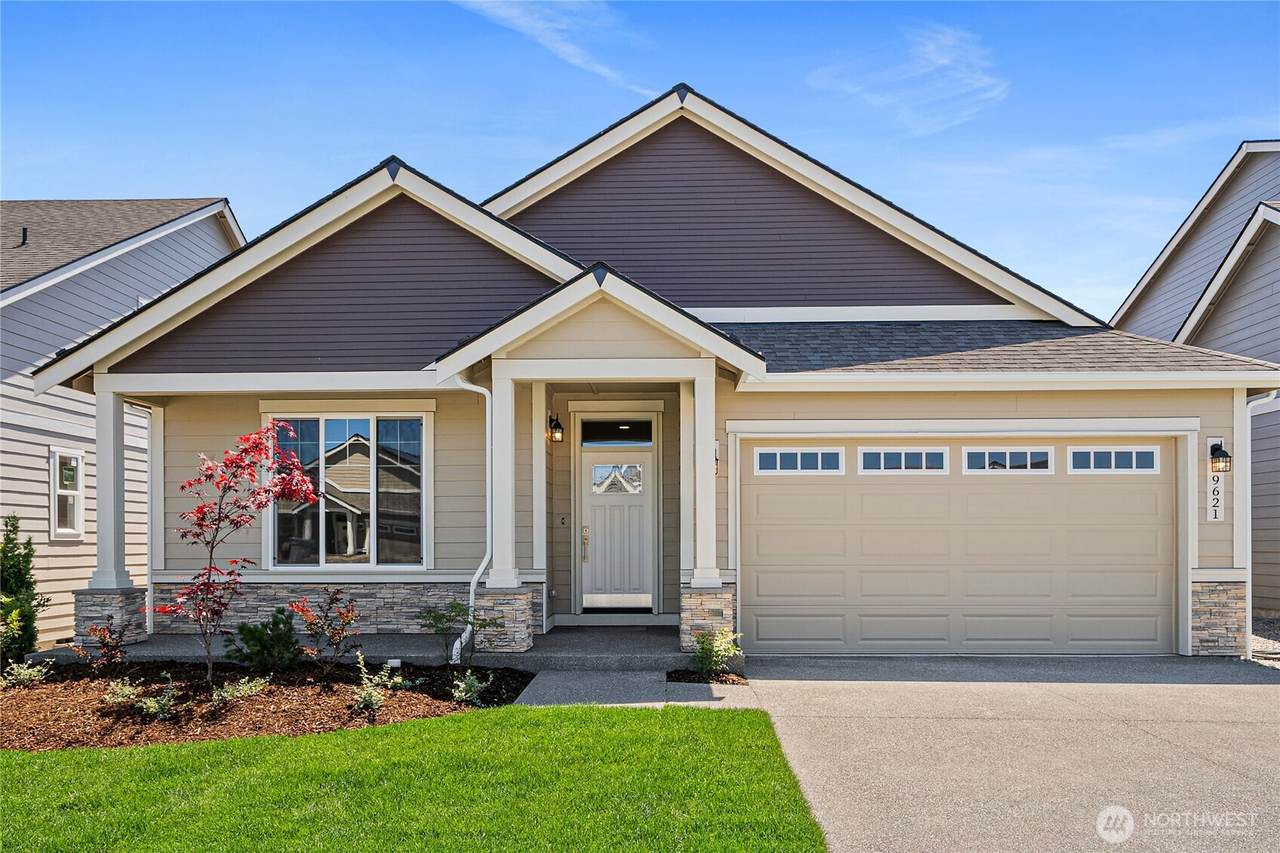 735 Maggee Street - Photo 1