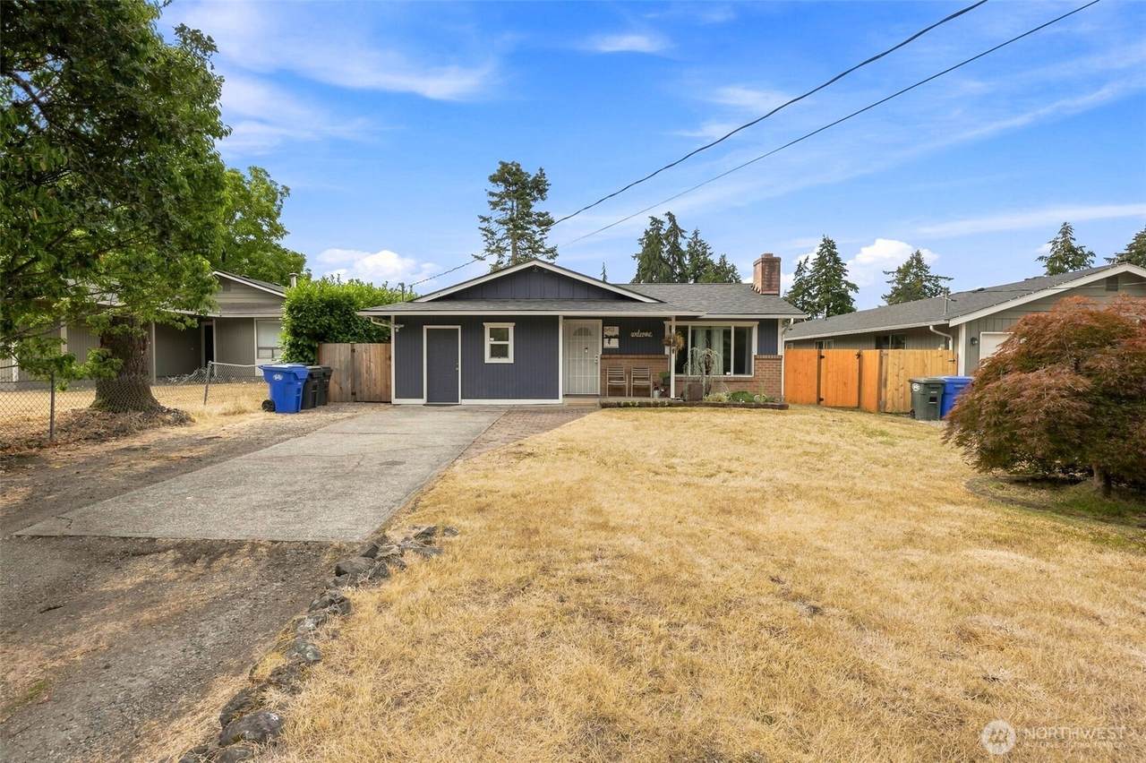 640 161st Street - Photo 1