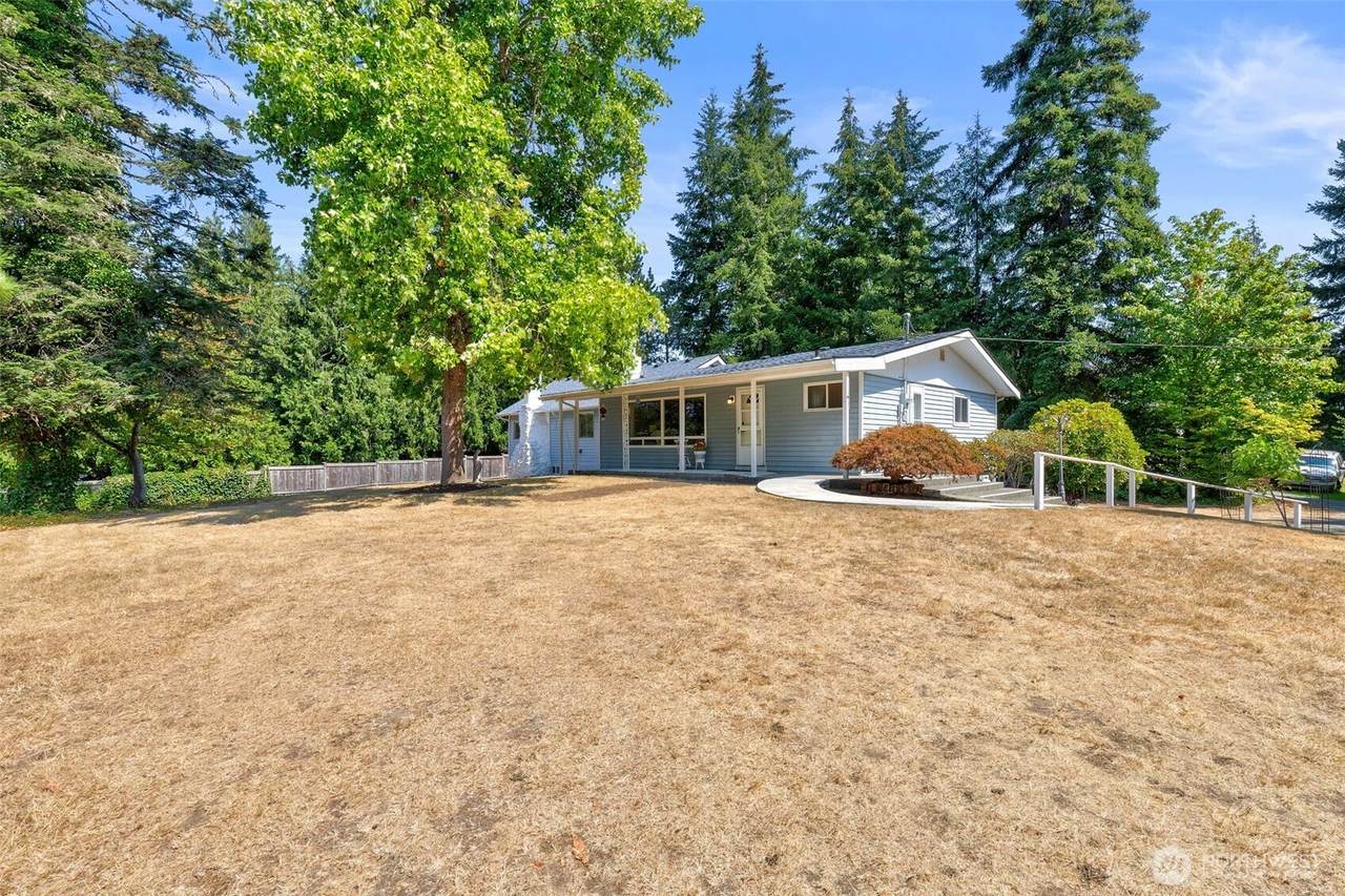 3741 Ridgeway Circle - Photo 1