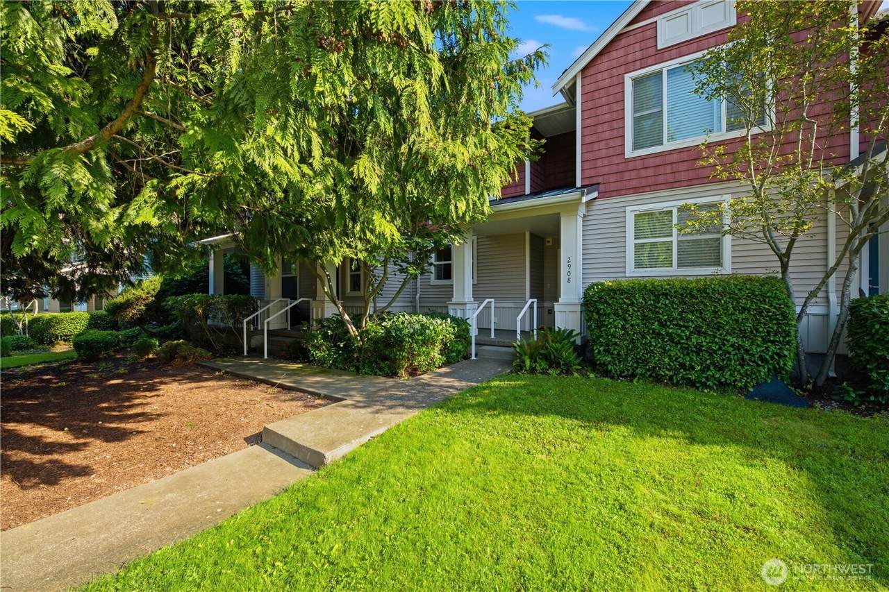 2908 Raymond Street - Photo 1