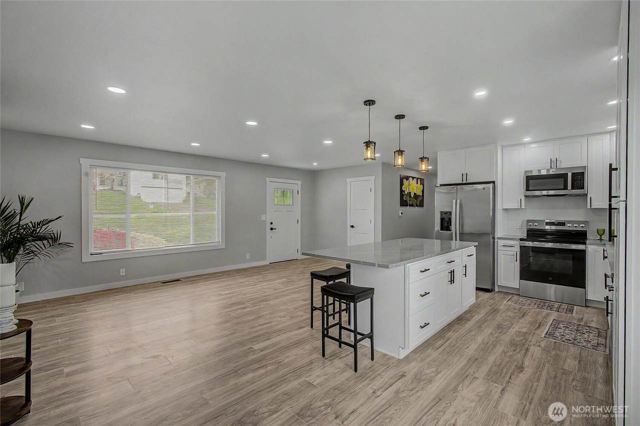 24717 35th Avenue - Photo 1