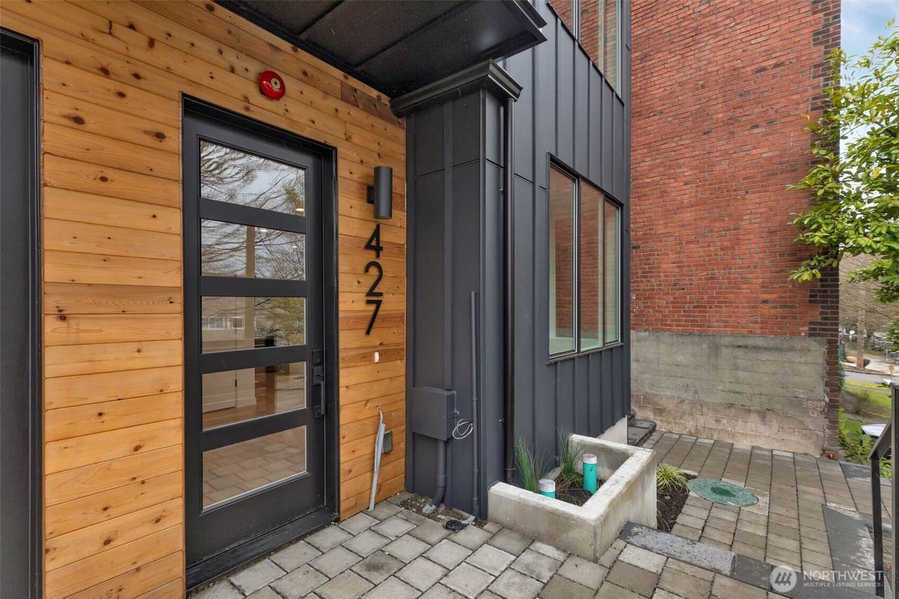 427 19th Avenue - Photo 1