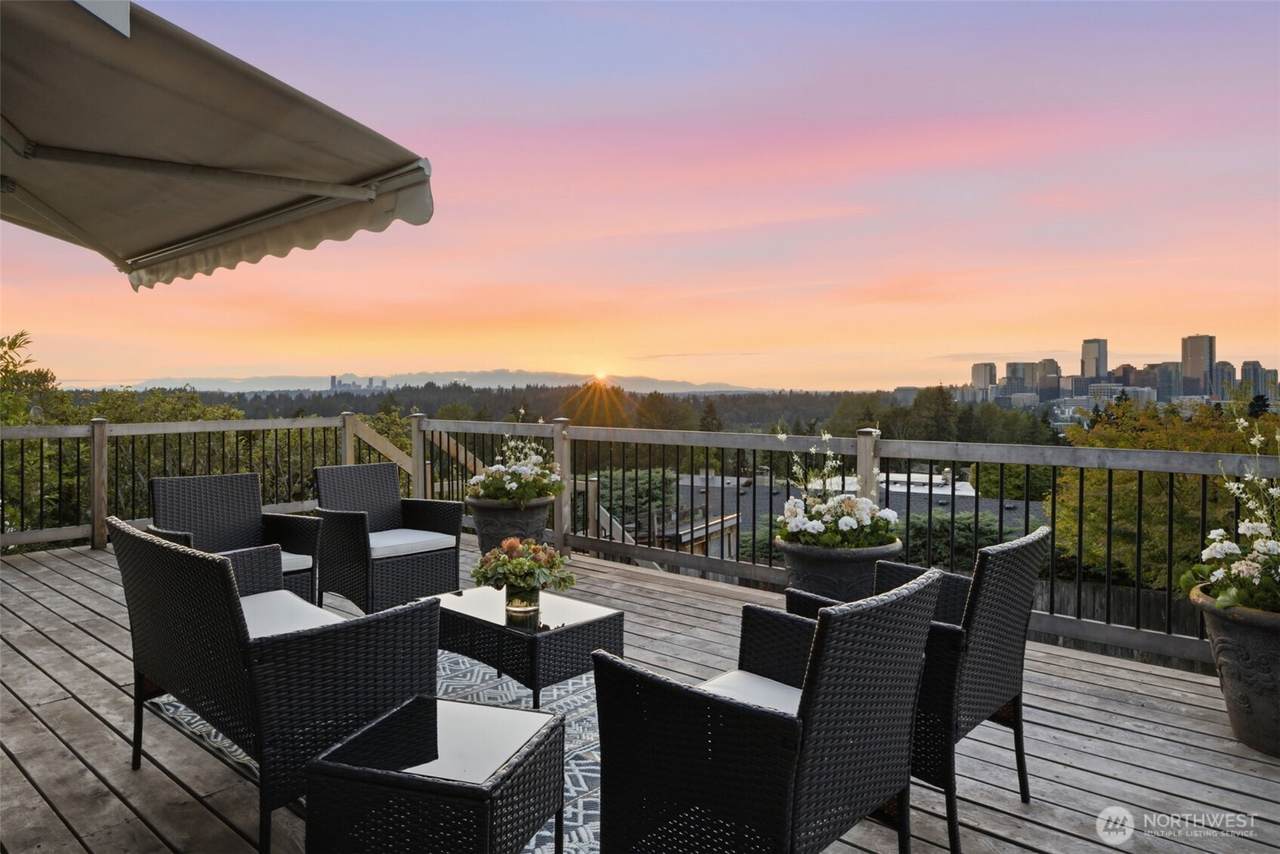 https://bt-photos.global.ssl.fastly.net/nwmls/1280_boomver_1_2565126-1.jpg