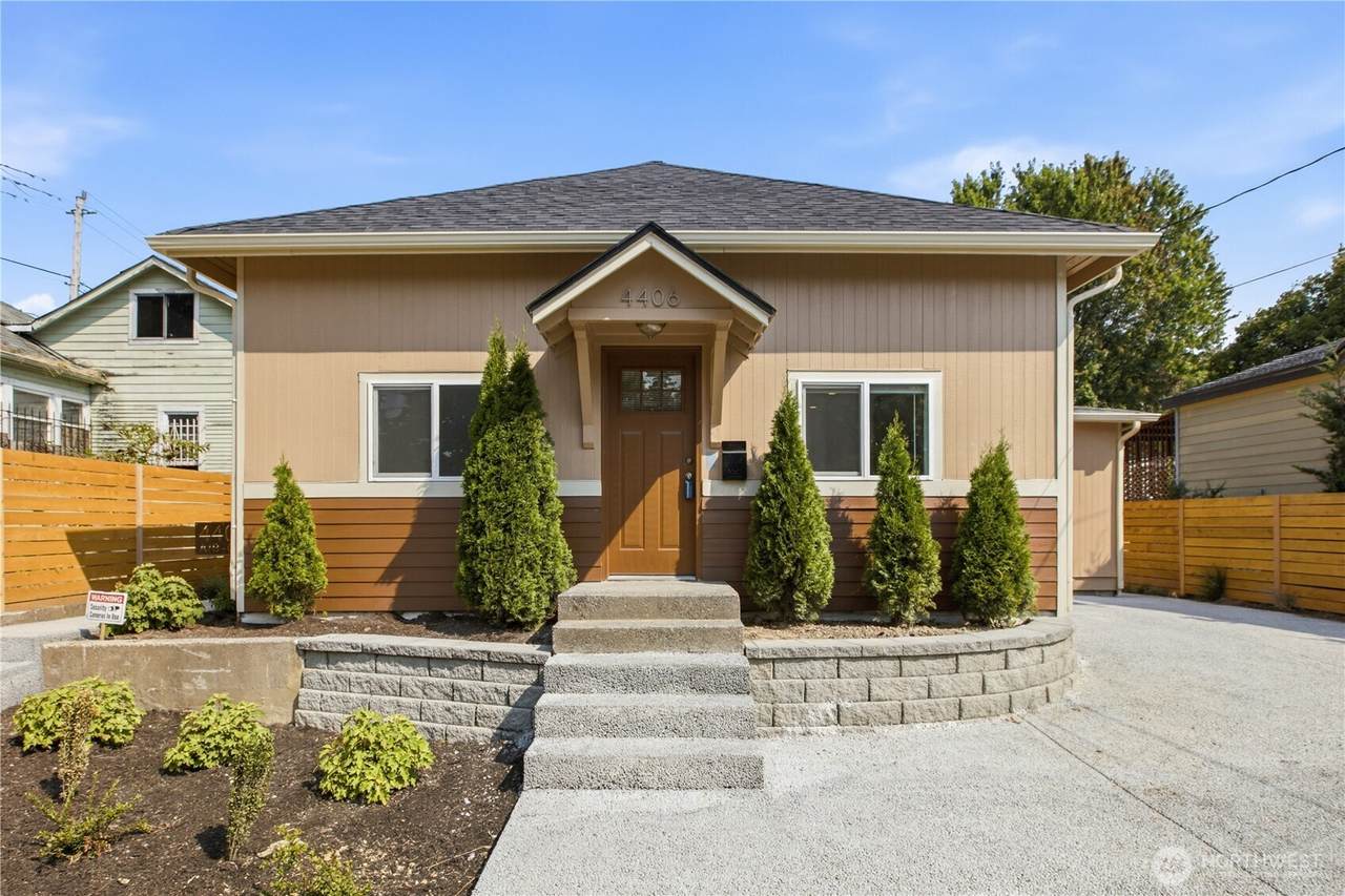 4406 S Othello Street - Photo 1