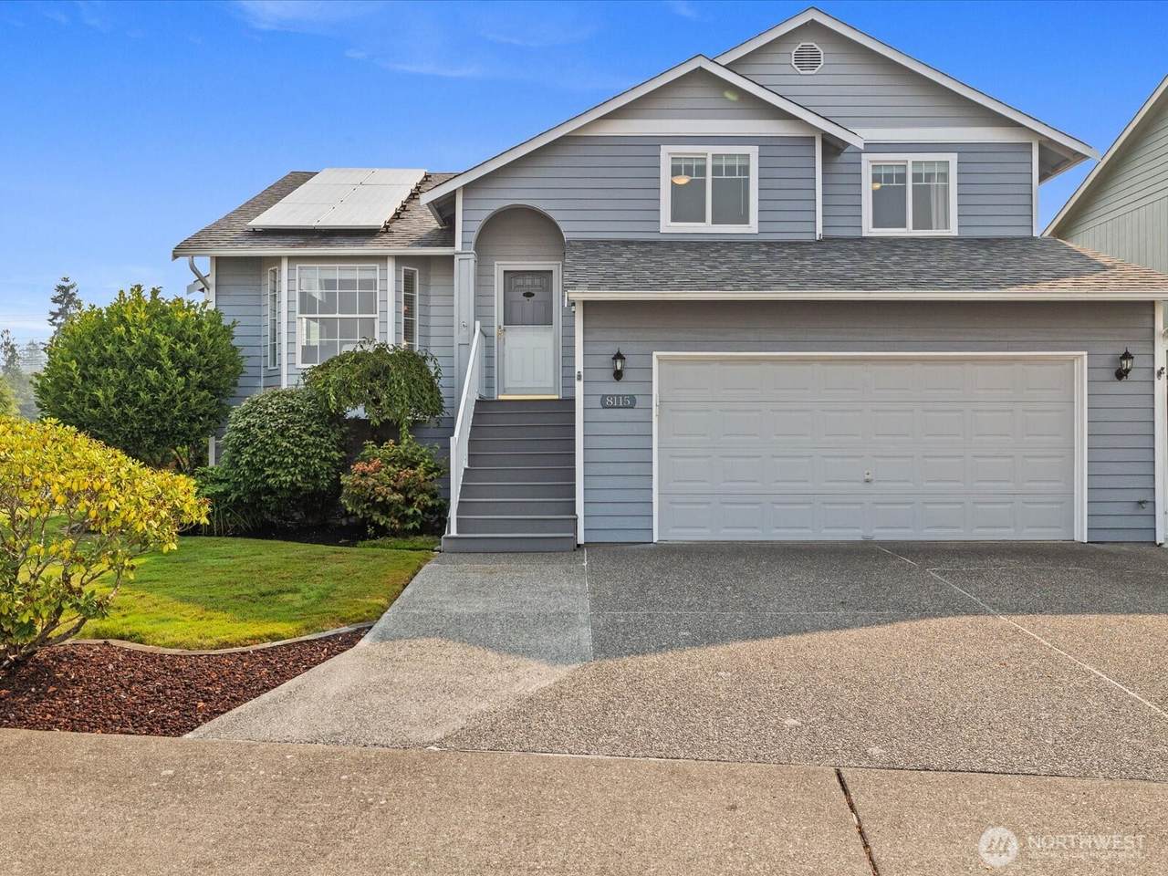 8115 80th Drive - Photo 1