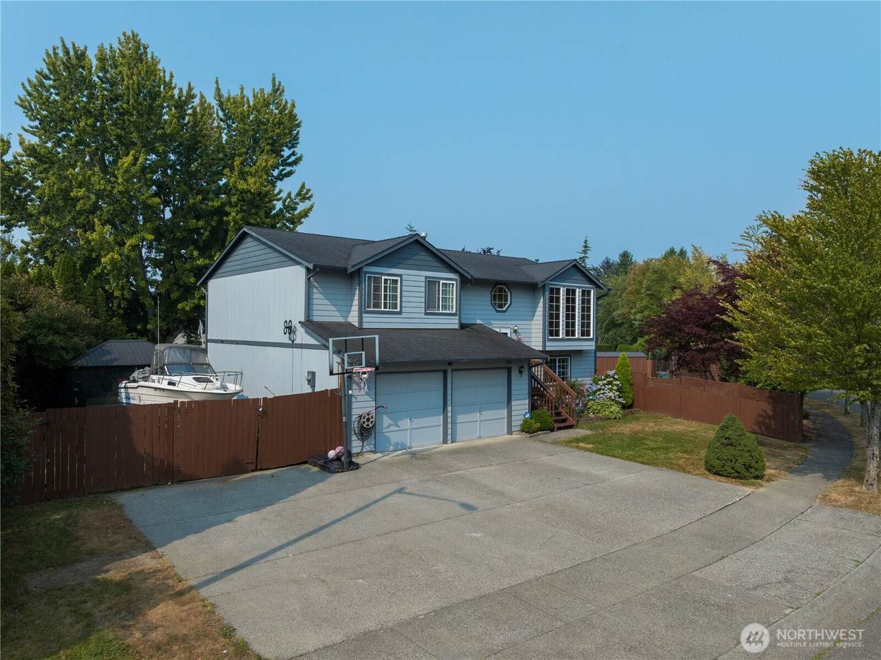 8324 17 Street - Photo 1
