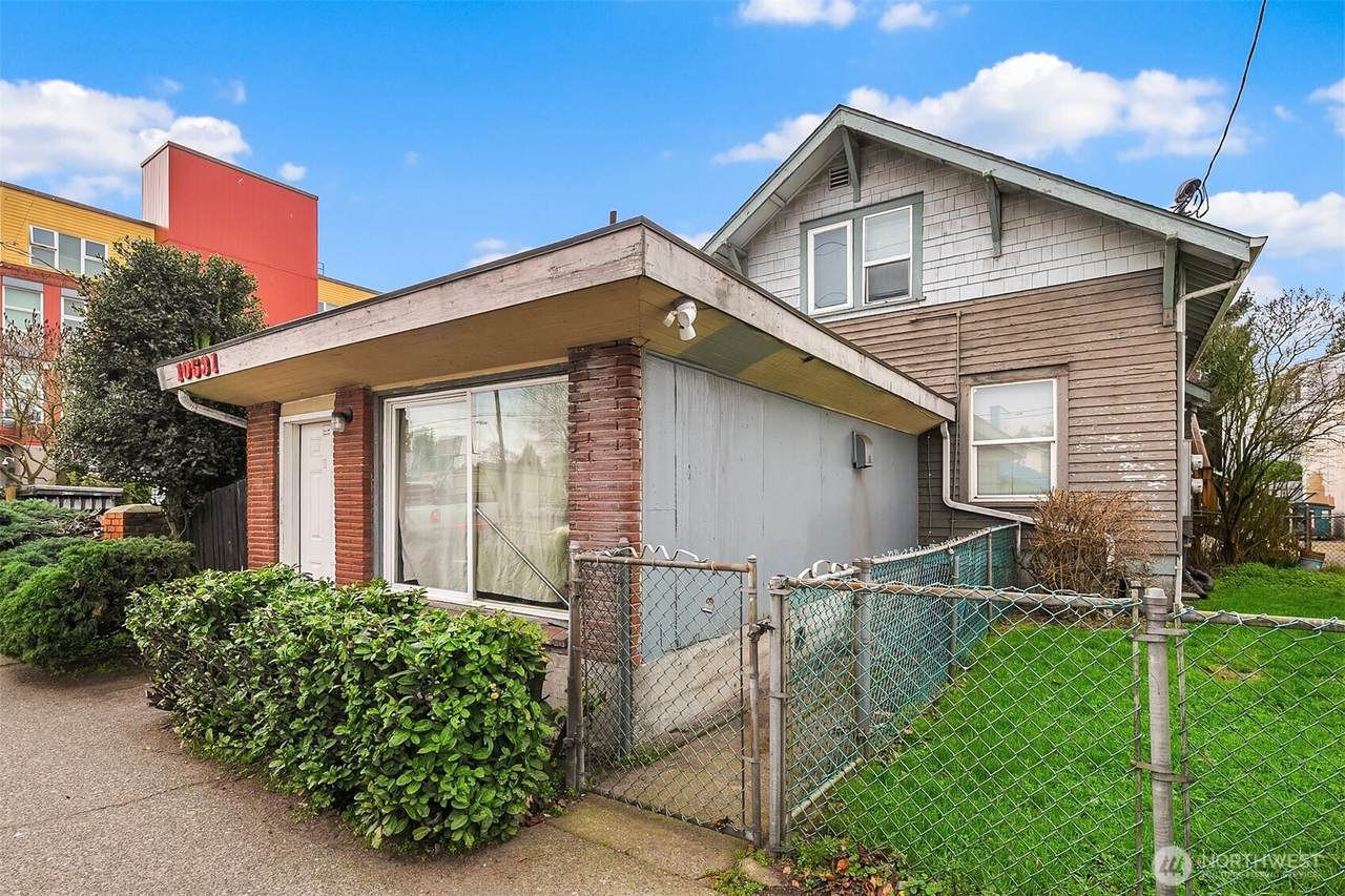 10531 Aurora Avenue - Photo 1
