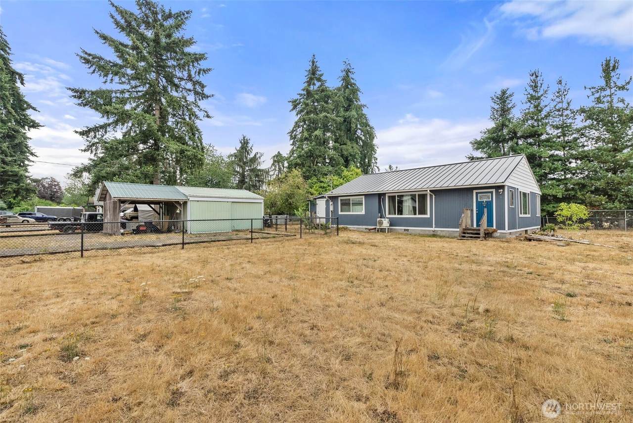 204 Eagle Street - Photo 1