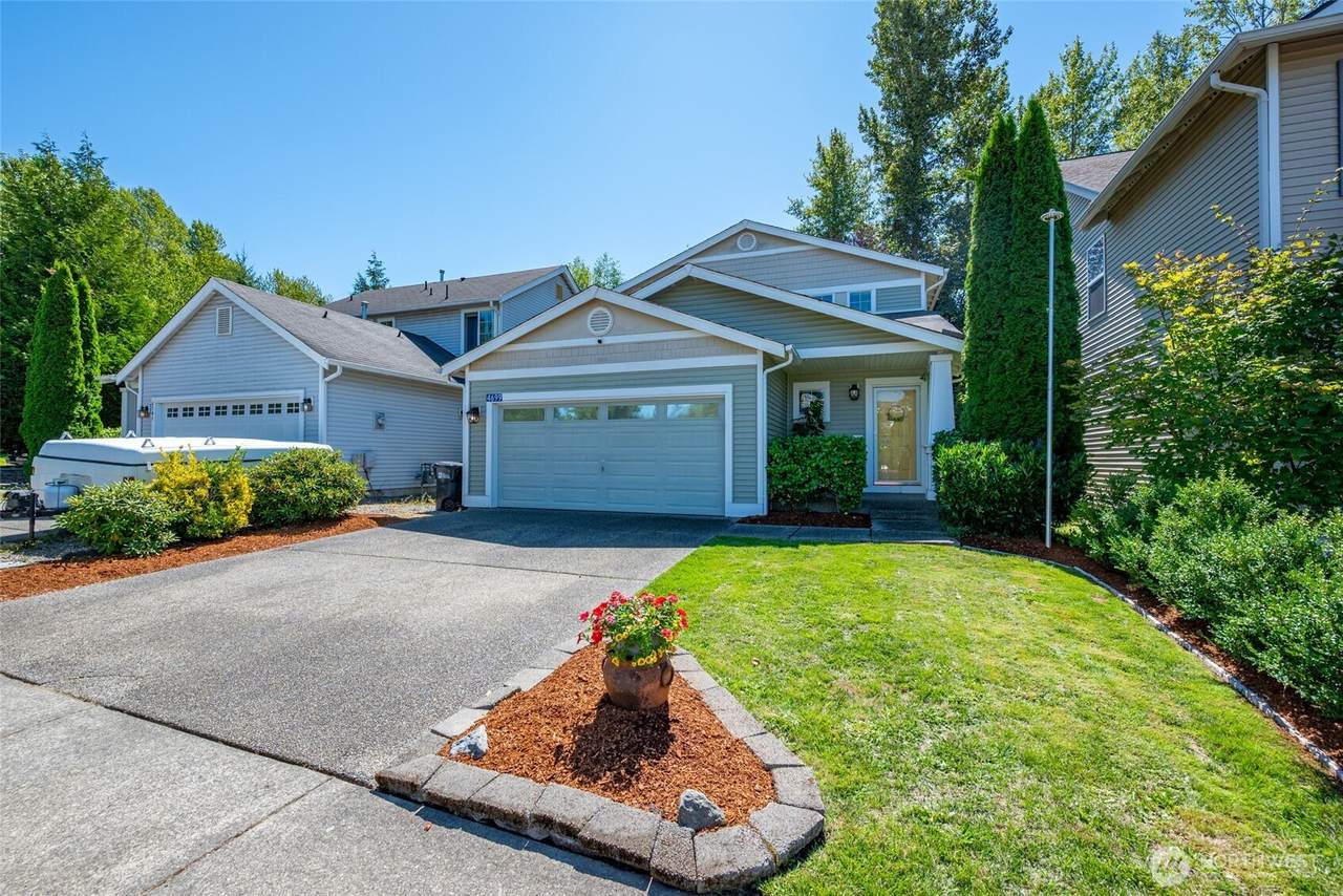 4699 Glacier Street - Photo 1