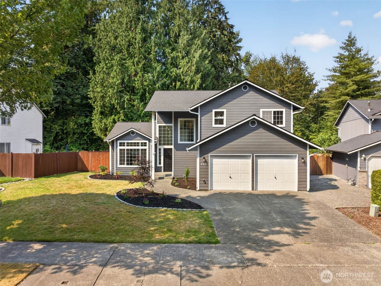608 123rd Avenue - Photo 1