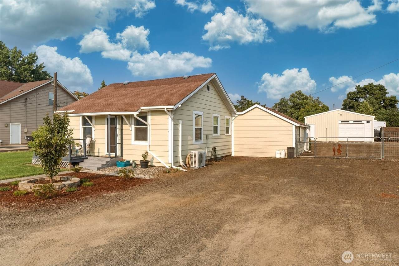 143 Union Street - Photo 1