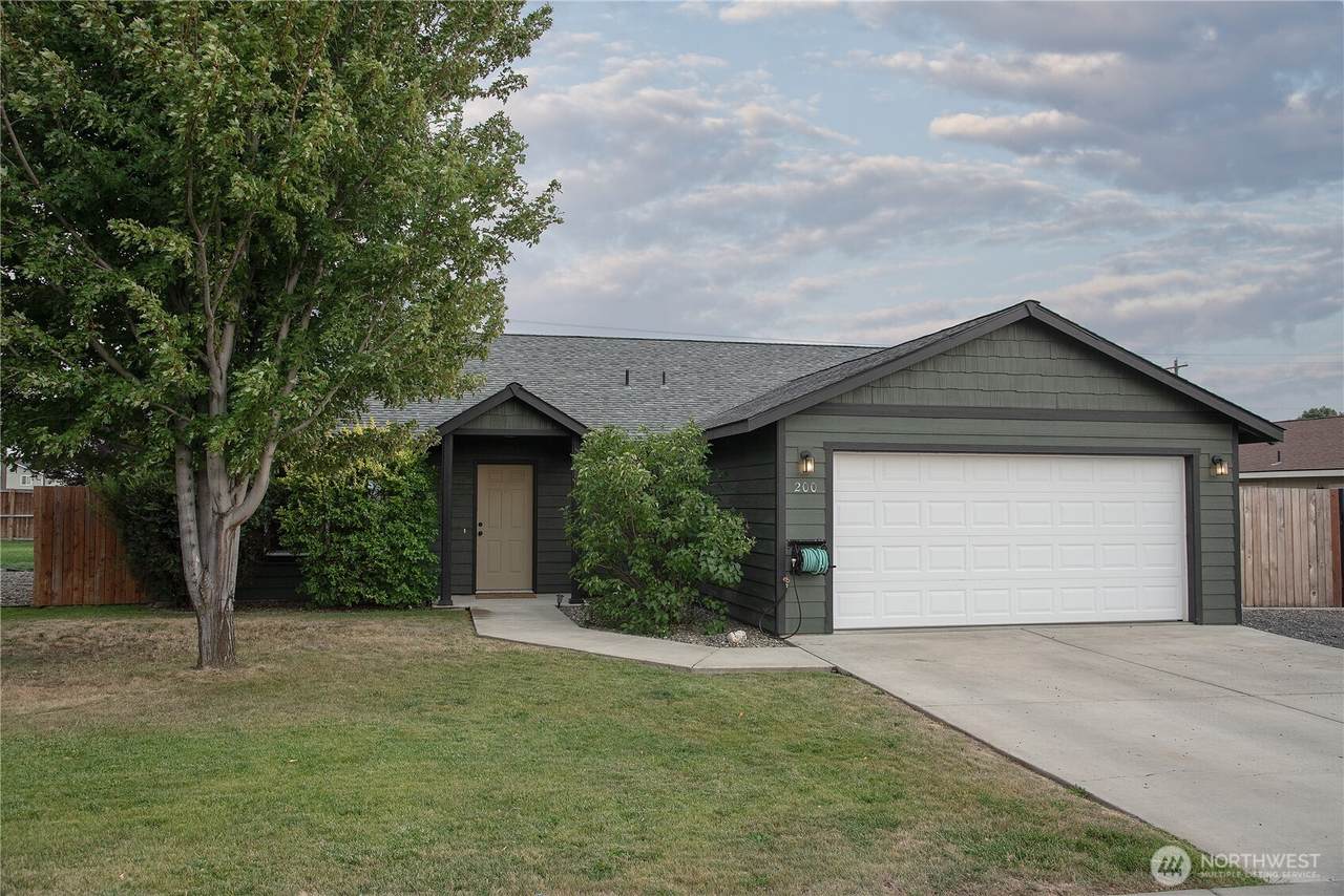 200 Kristen Avenue - Photo 1