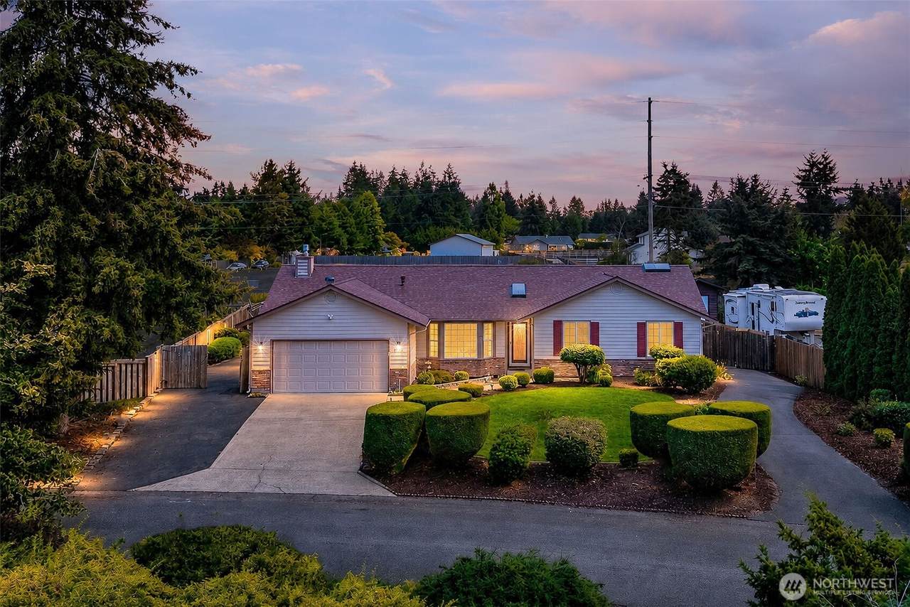 3746 Golden Eagle Loop - Photo 1
