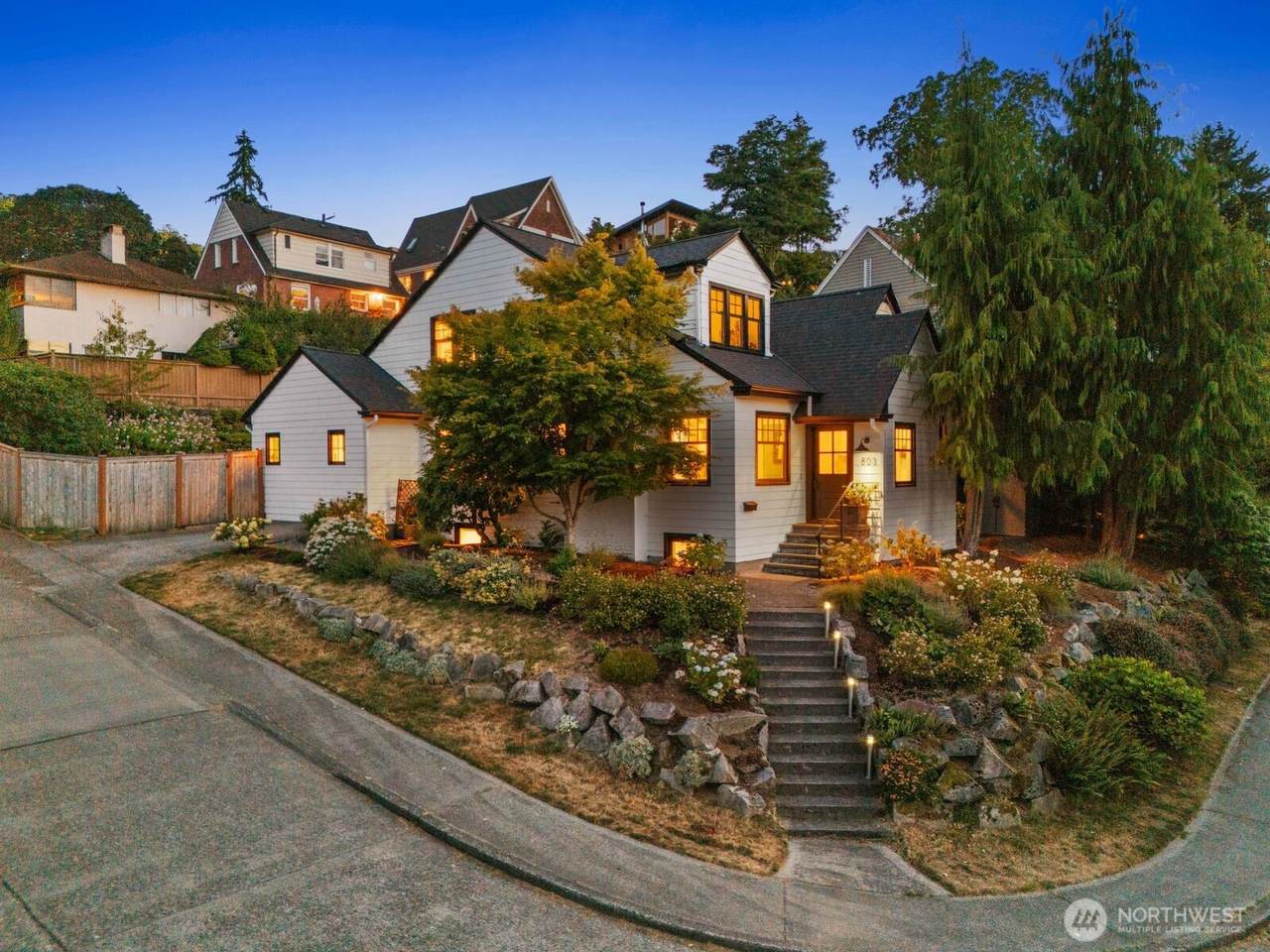 803 Etruria Street - Photo 1