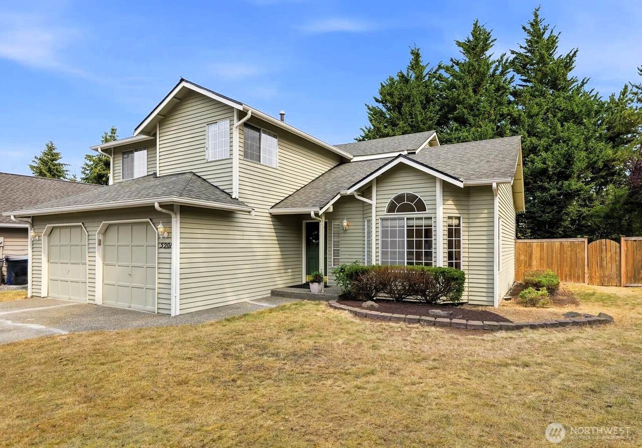 5201 107th Street - Photo 1