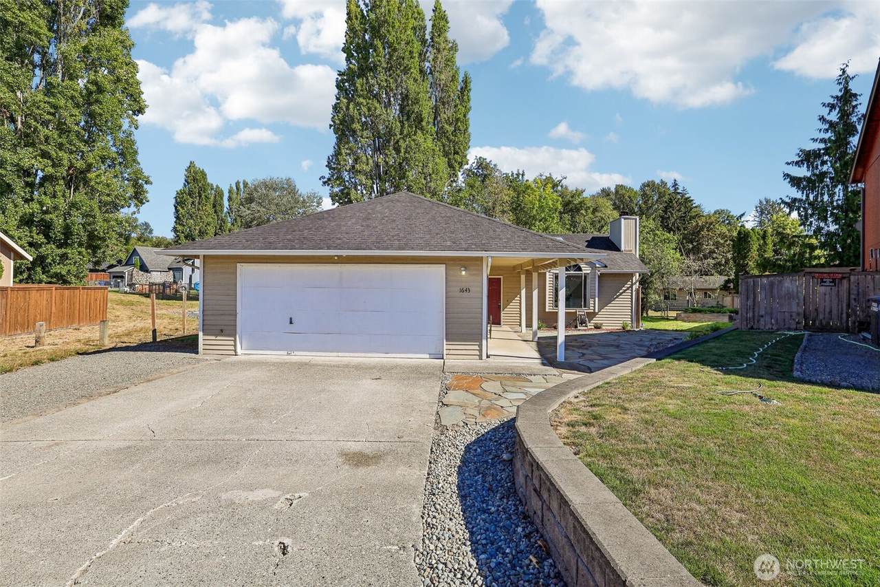 1643 245th Place - Photo 1