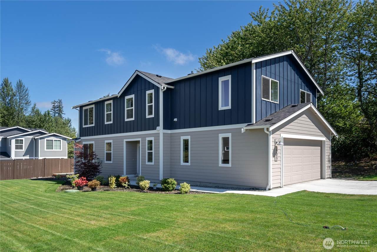 19517 15th Avenue - Photo 1