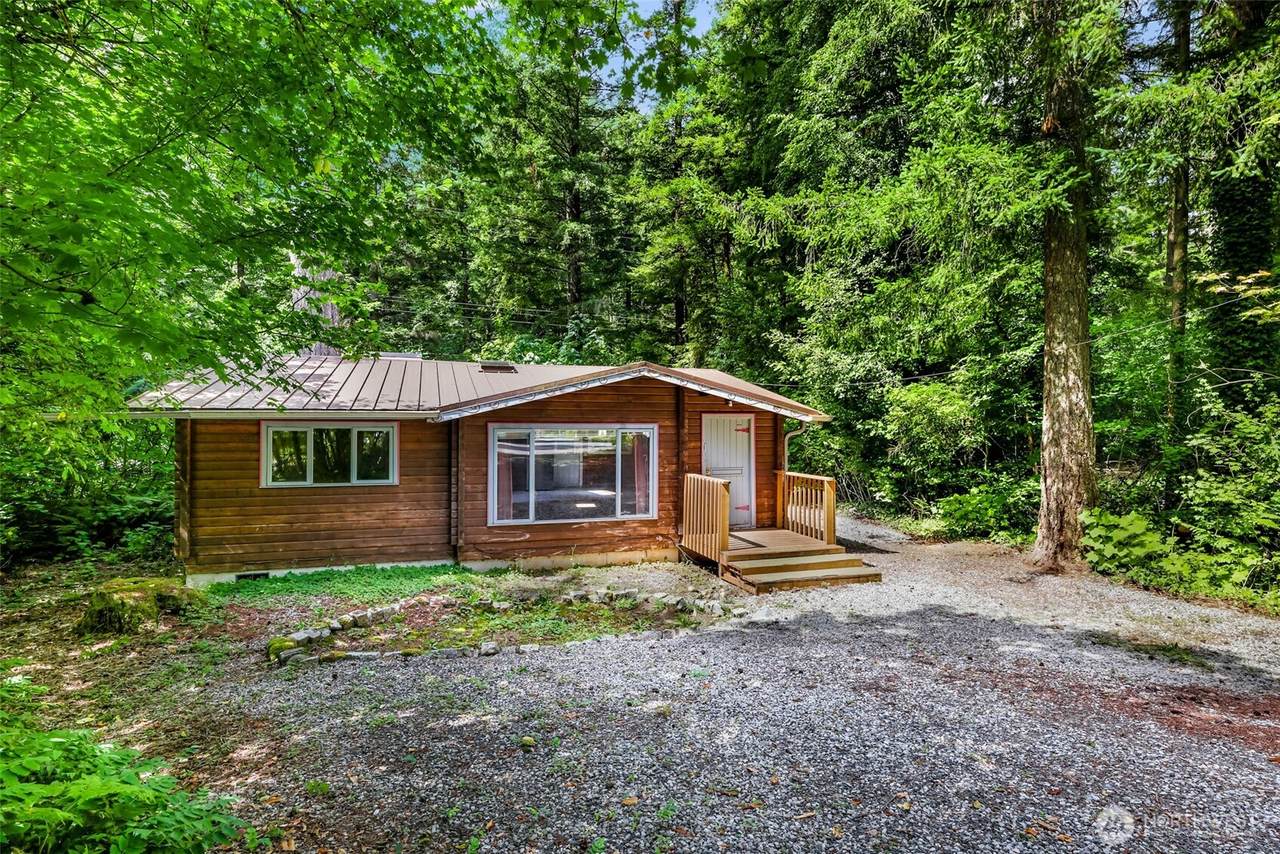 6105 Poppy Court - Photo 1
