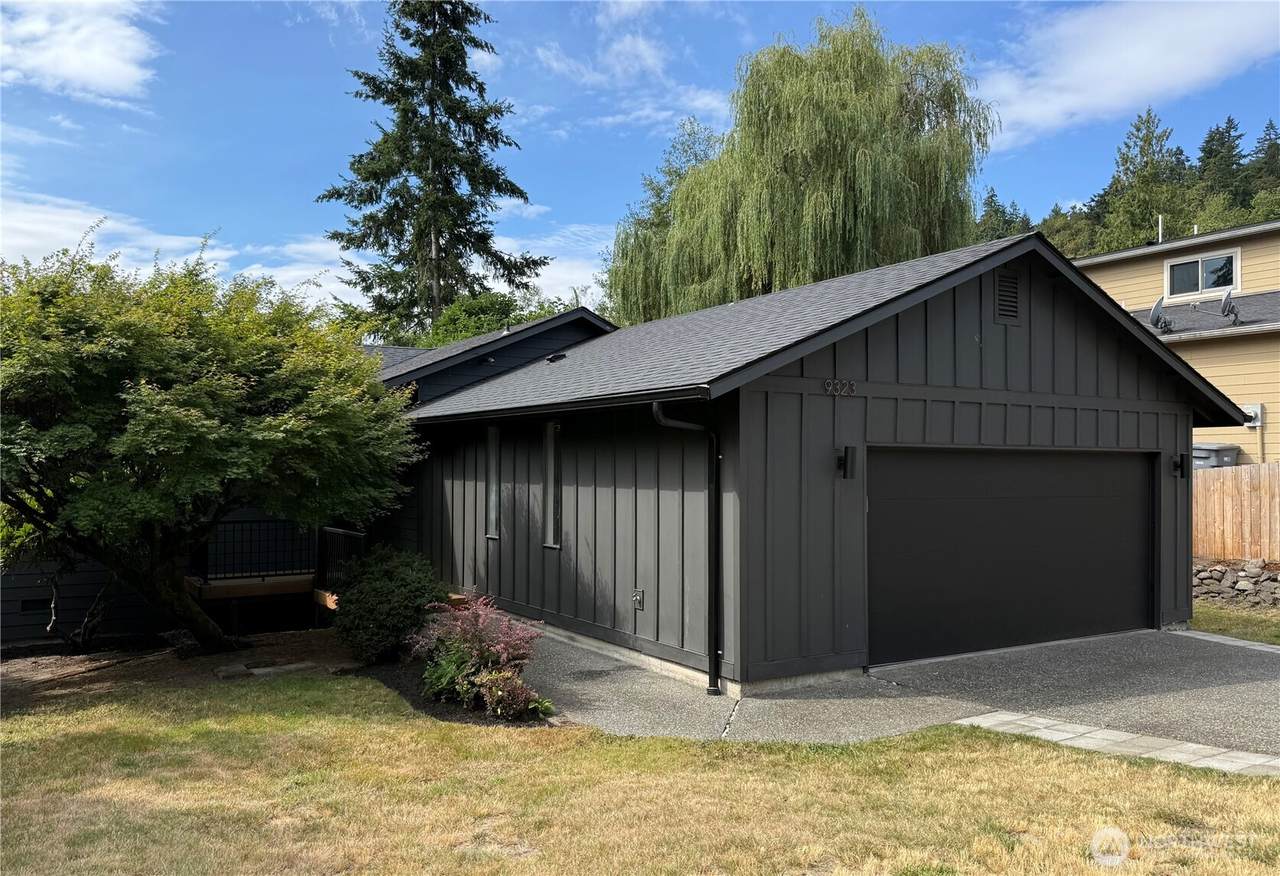 9323 124th Street - Photo 1