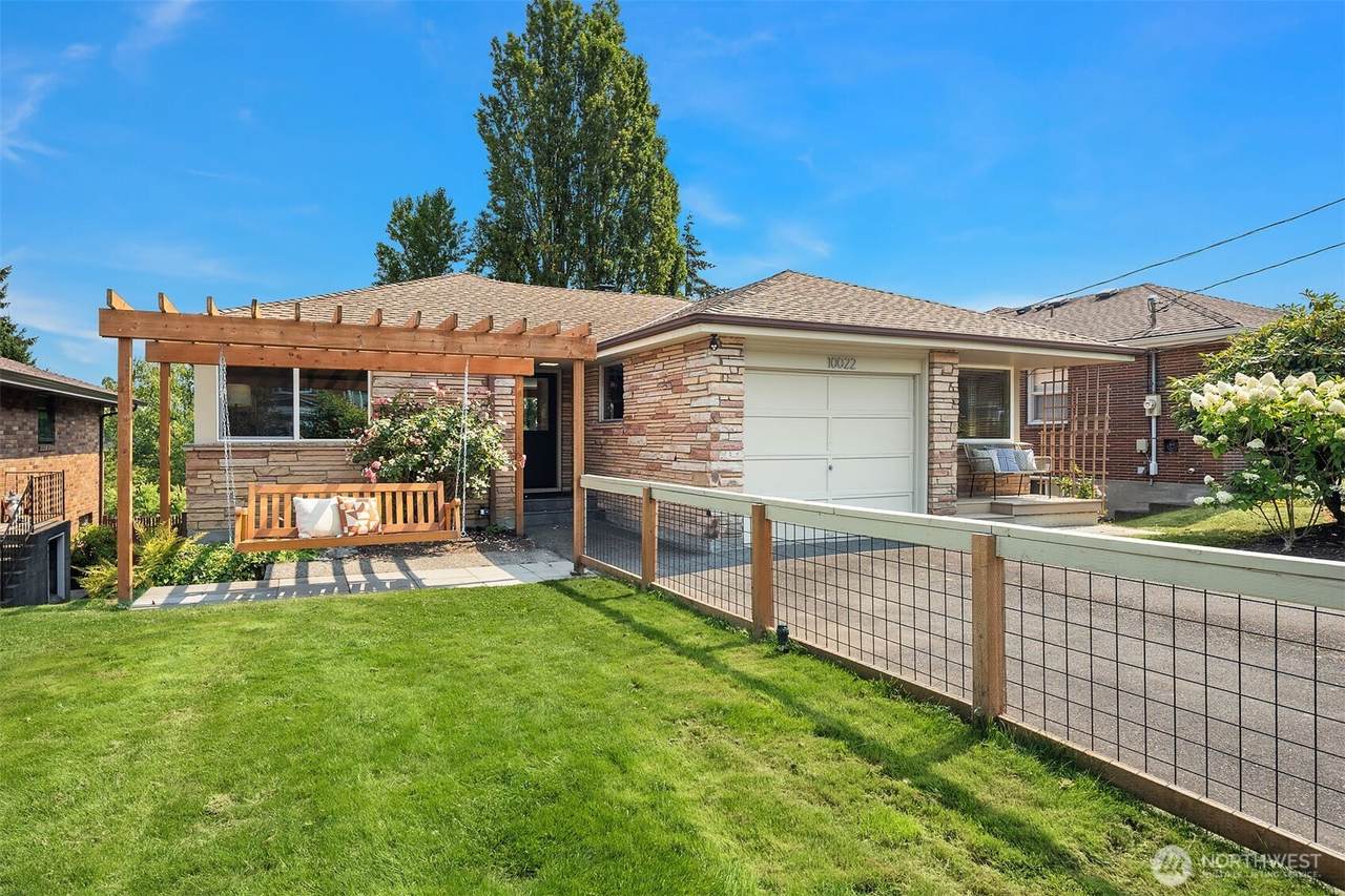 10022 11th Avenue - Photo 1