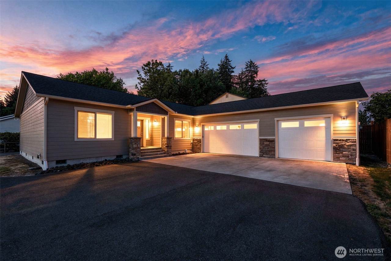 1790 Westside Court - Photo 1