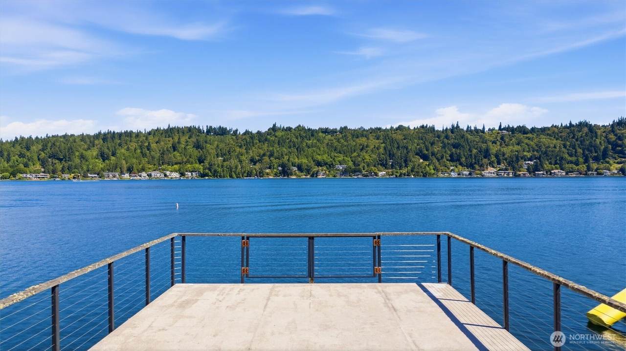 2618 Lake Sammamish Parkway - Photo 1