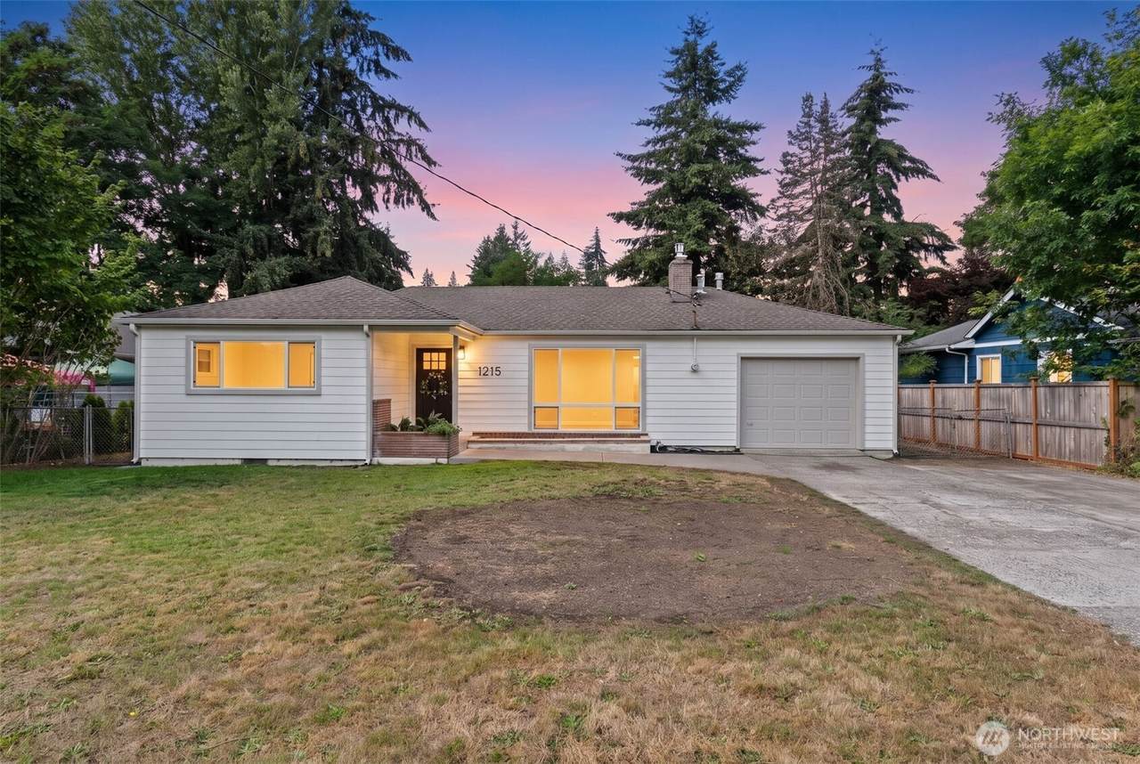 1215 Hall Street - Photo 1