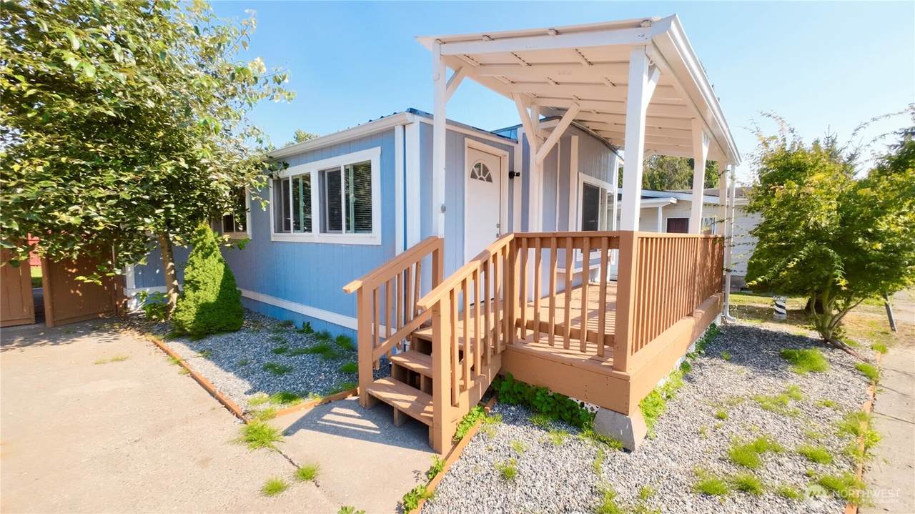2392 Douglas Rd - Photo 1
