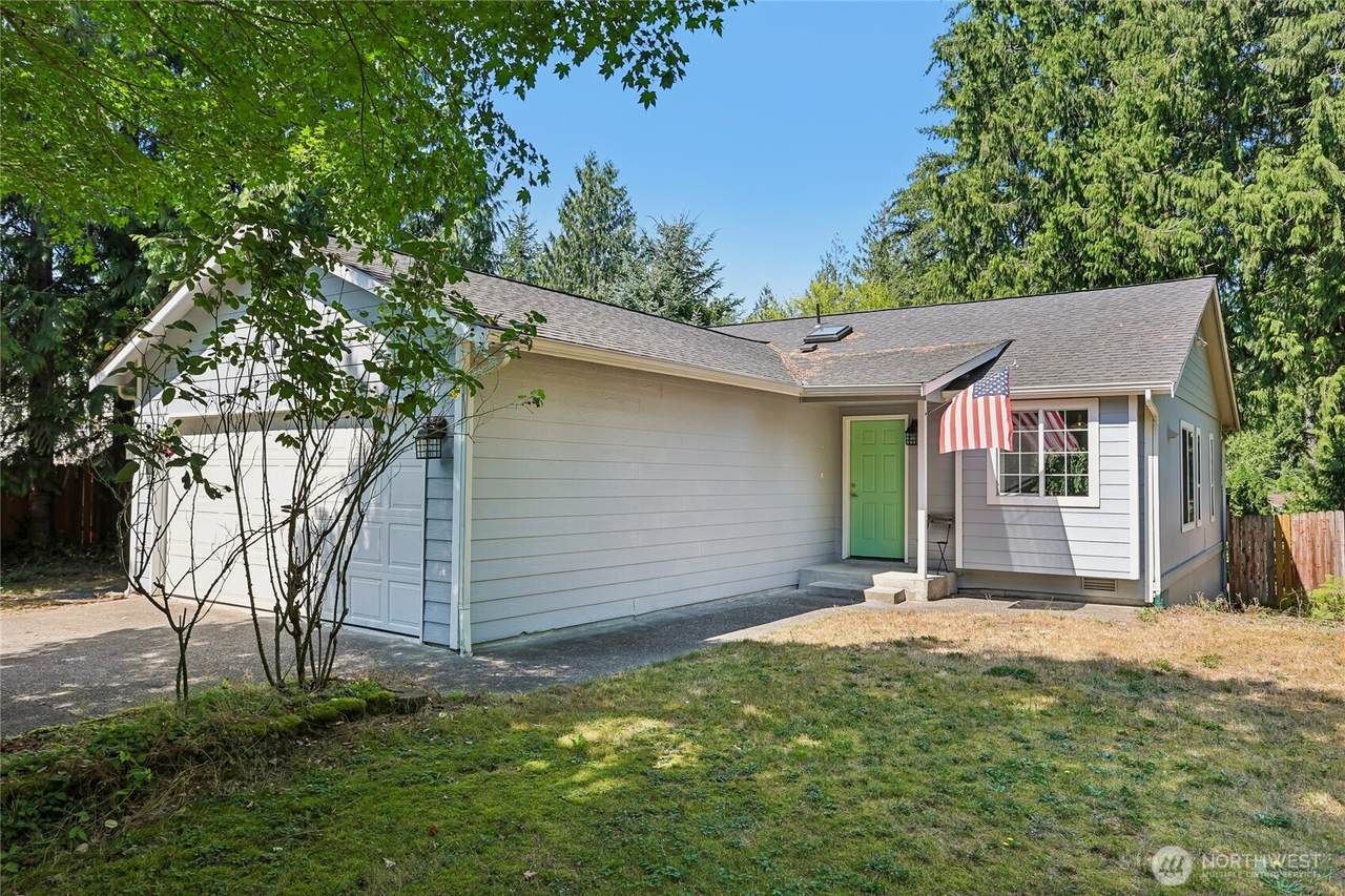 43133 177th Street - Photo 1