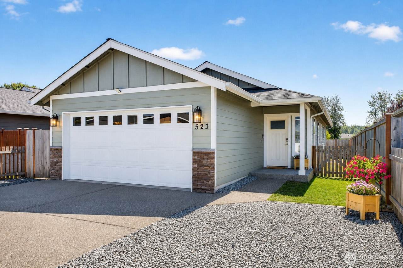 523 Van Dam Place - Photo 1