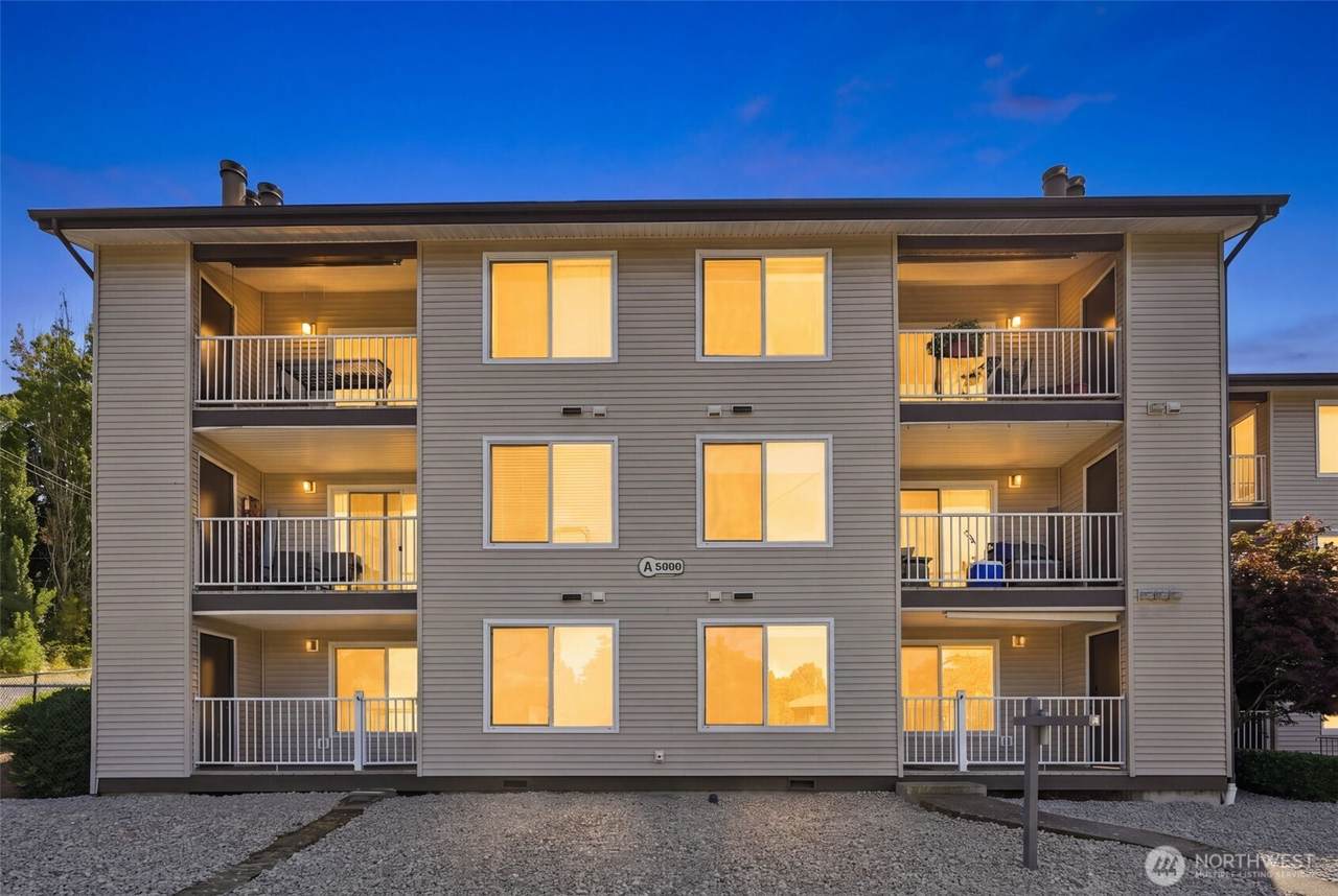9000 25Th Avenue - Photo 1