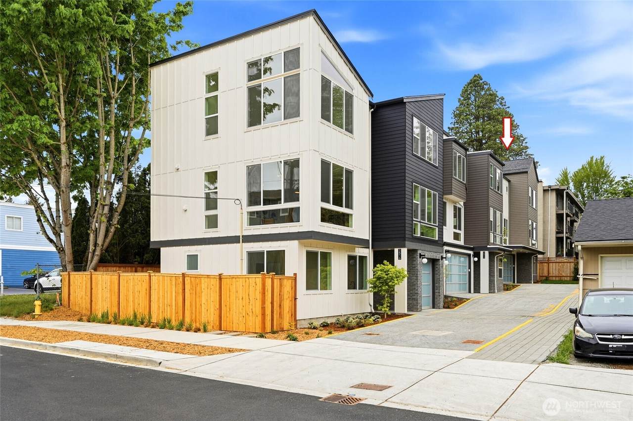 1512 Ne 147th Street - Photo 1