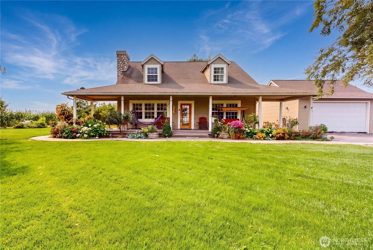 52406 Sunquist Road - Photo 1