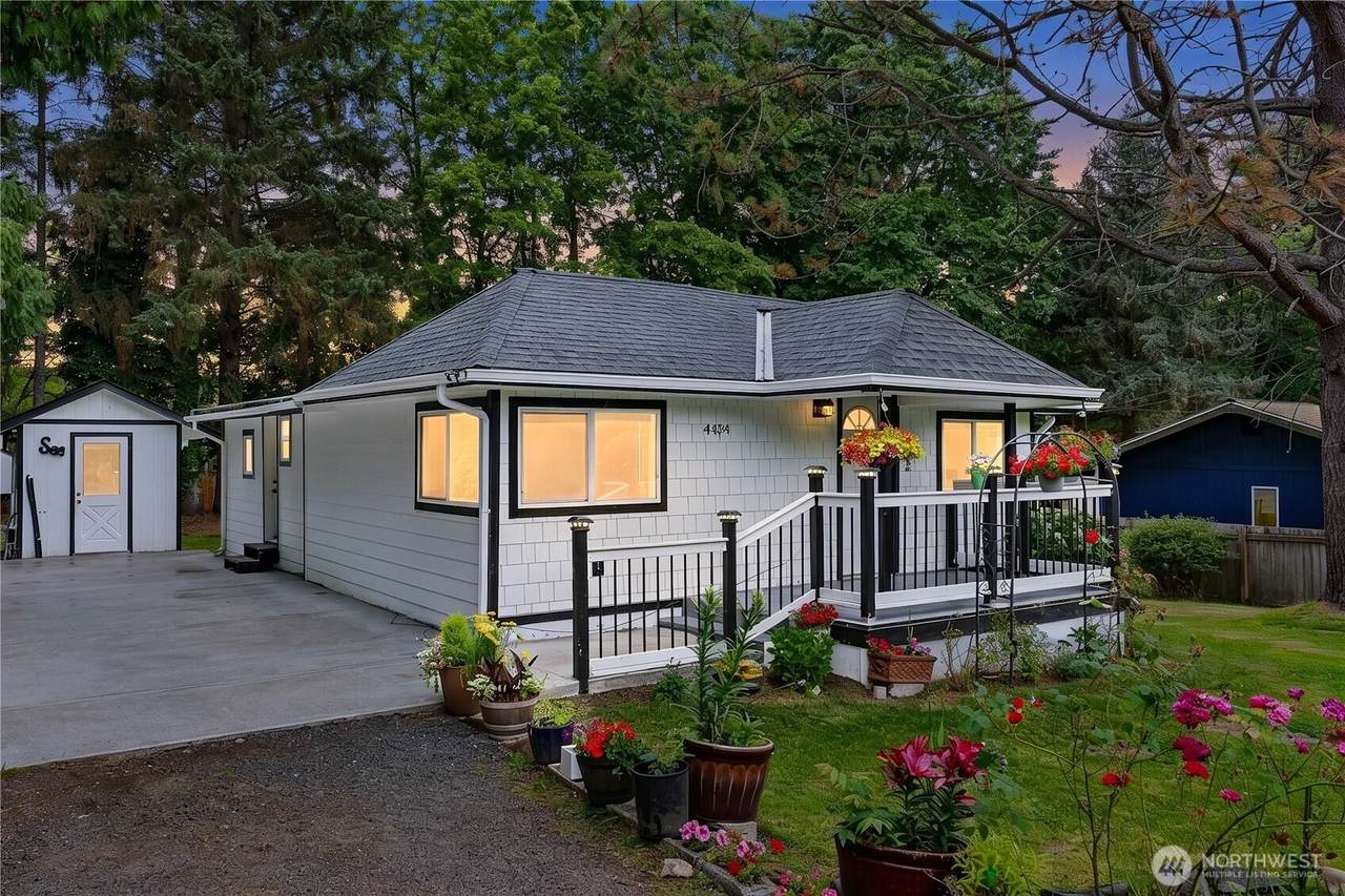 4434 Forest Drive - Photo 1