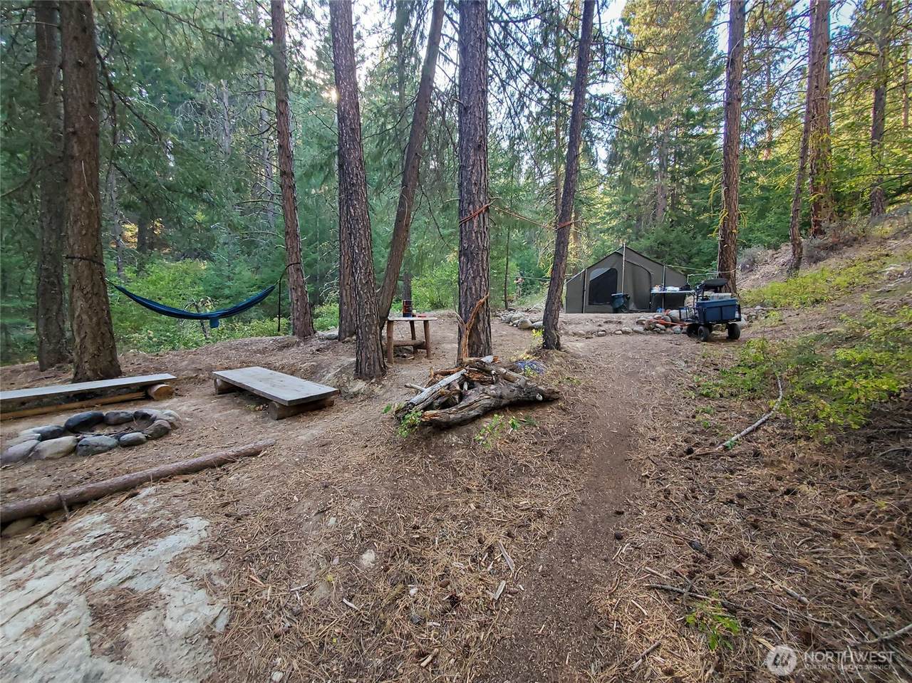 https://bt-photos.global.ssl.fastly.net/nwmls/1280_boomver_1_2569095-1.jpg