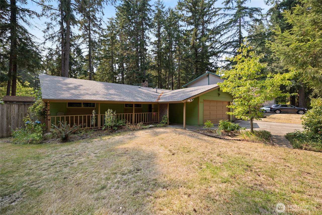 8609 Lake Forest Drive - Photo 1