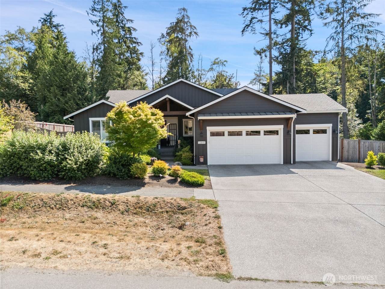 10849 NE Apple Tree Point Lane - Photo 1