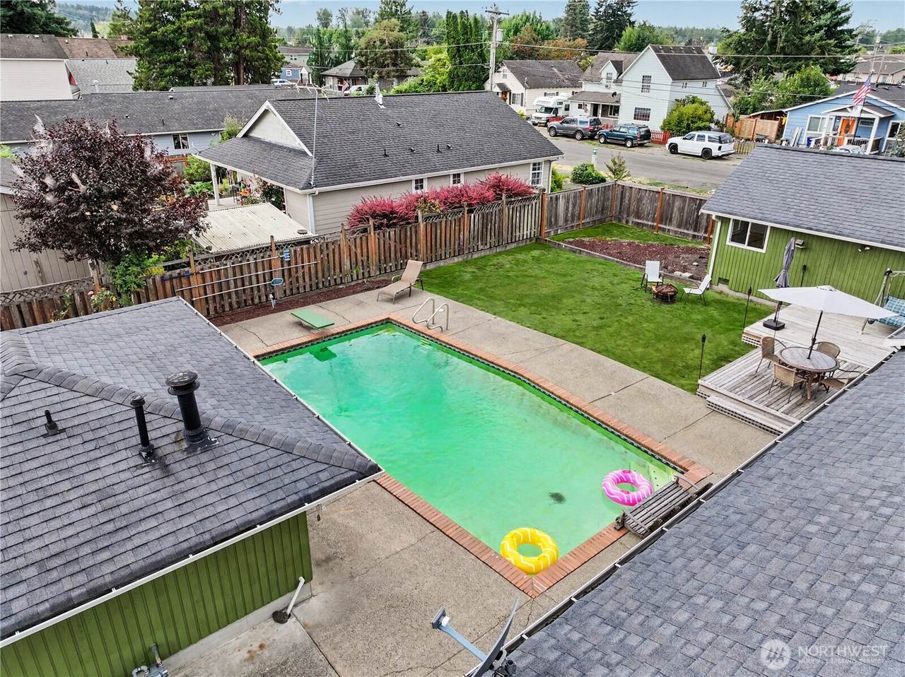 621 Mason Avenue - Photo 1