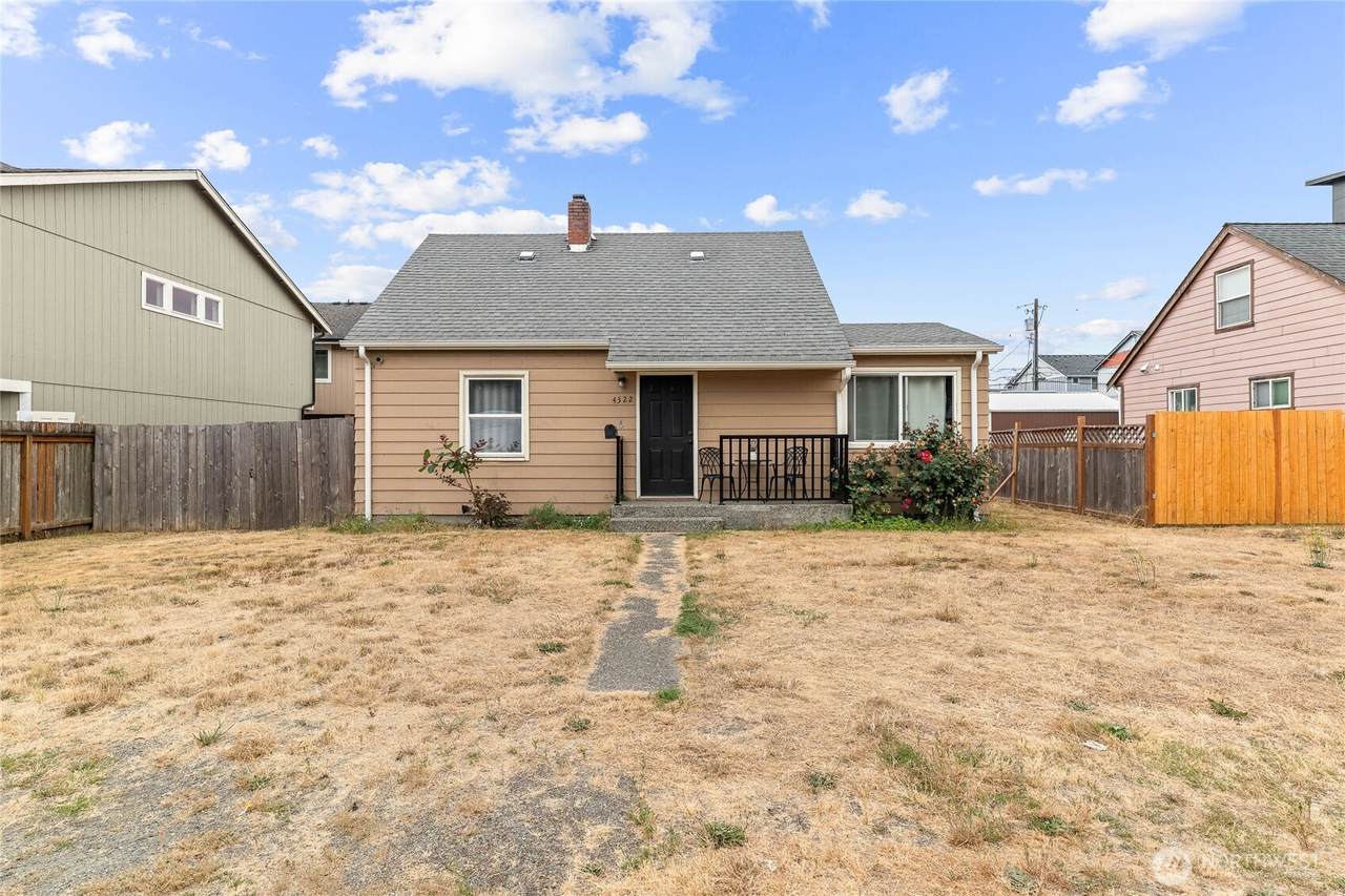 4322 Lawrence Street - Photo 1