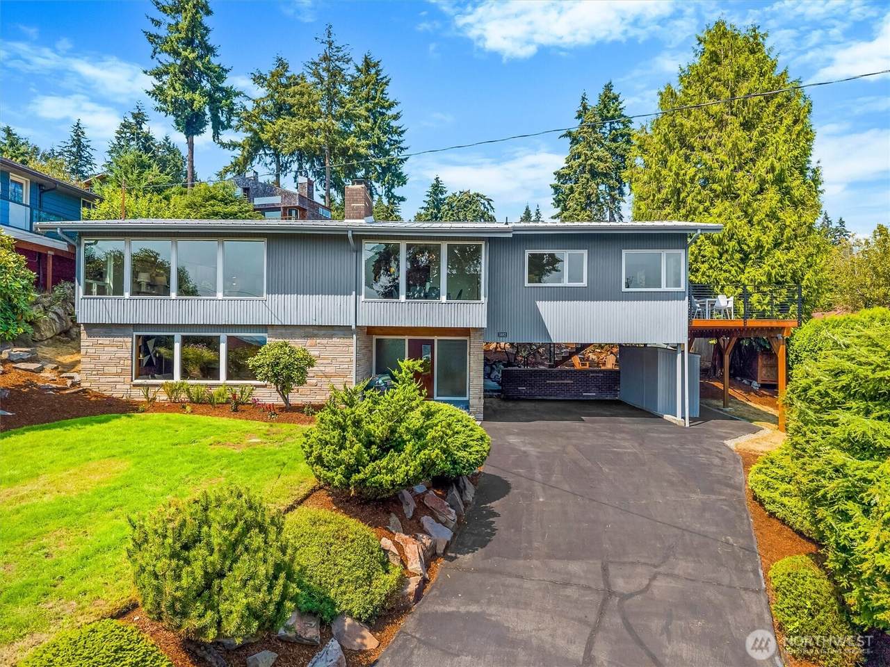 5682 Ne 180th St - Photo 1