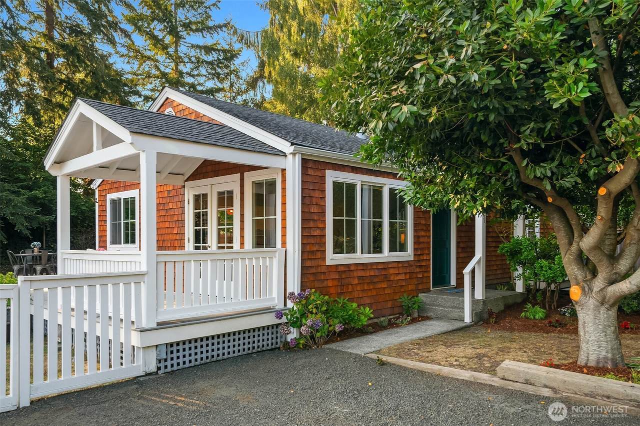 24021 99th Avenue - Photo 1