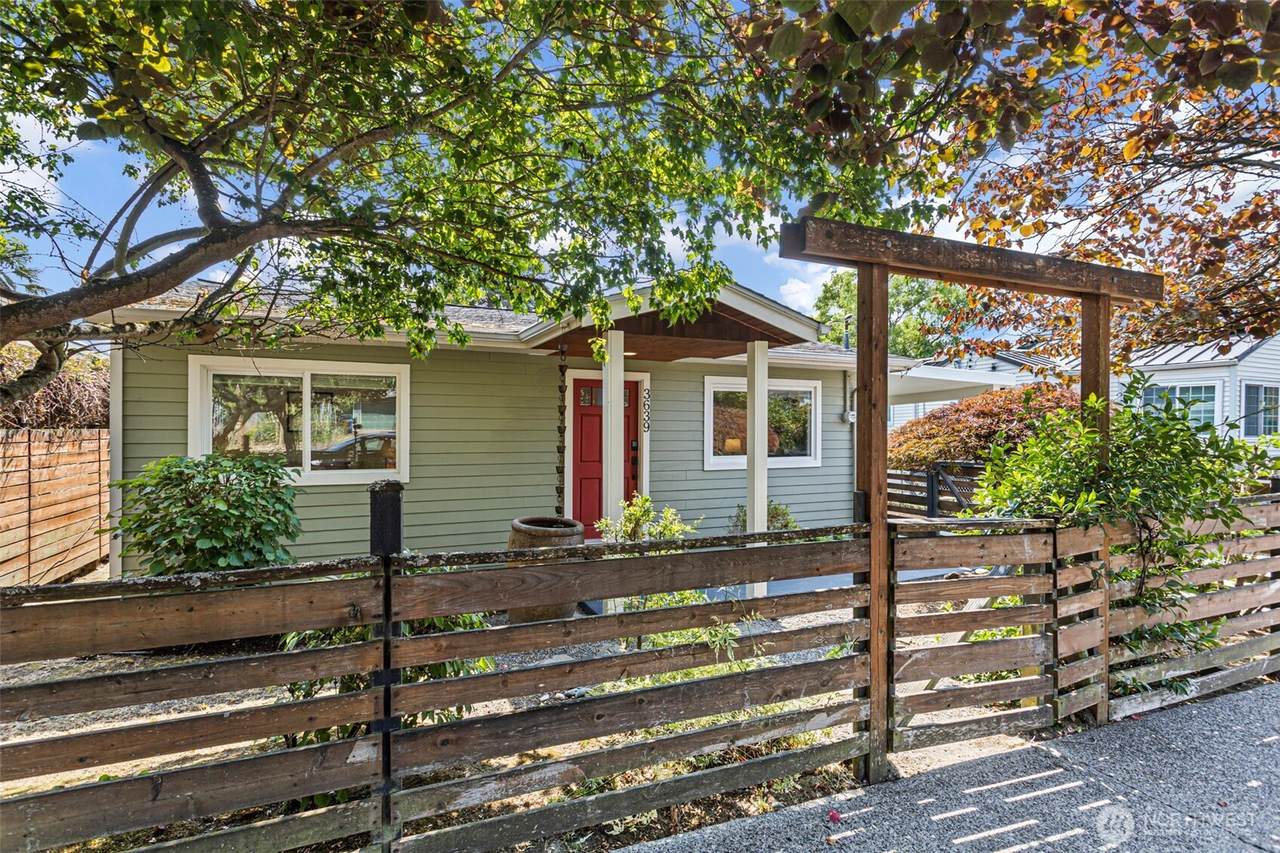 3639 Lucile Street - Photo 1