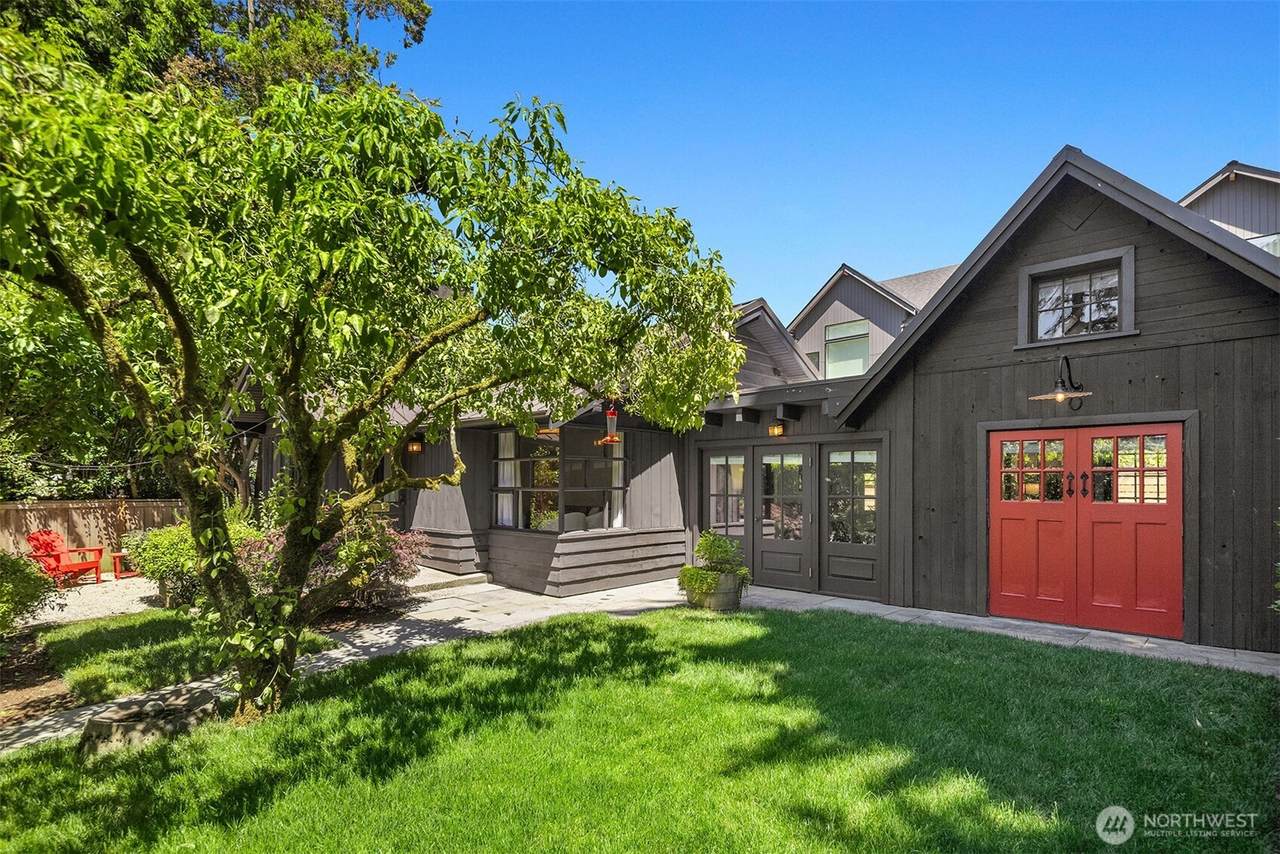 1426 37th Avenue - Photo 1