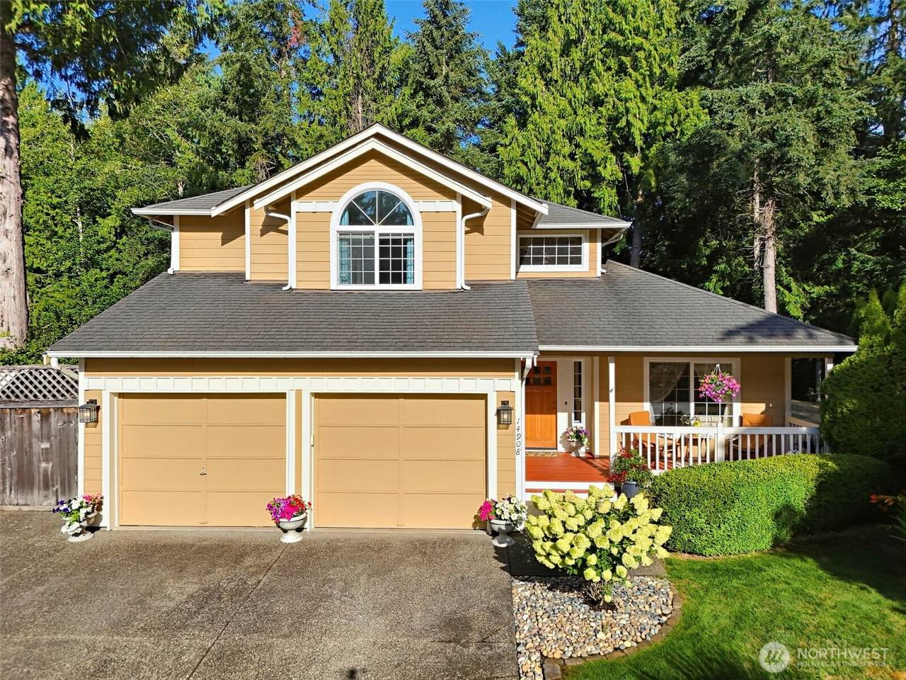 14908 47th Avenue - Photo 1