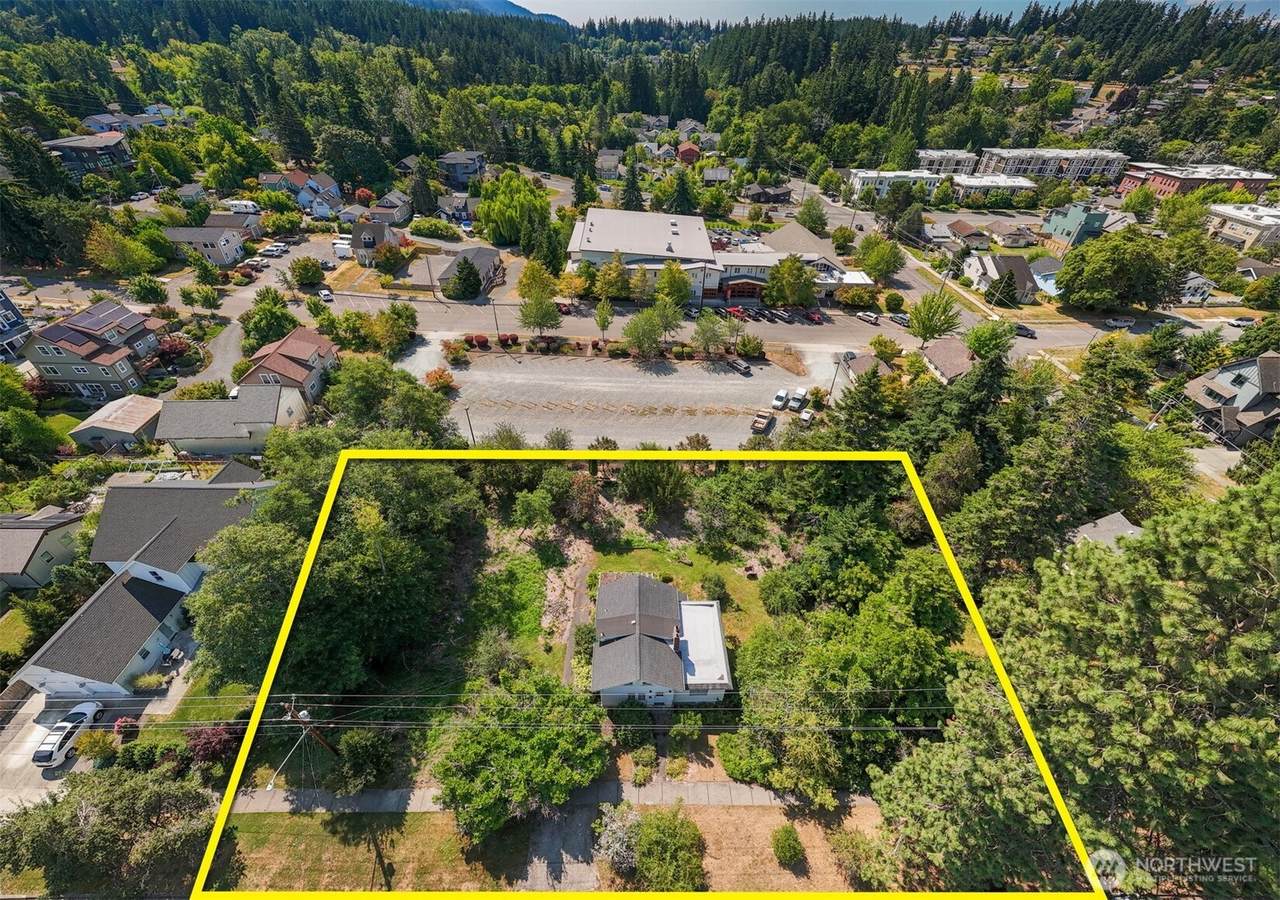 1414 Mckenzie Avenue - Photo 1